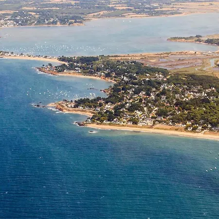 Hébergement de vacances Maison Pres De La *